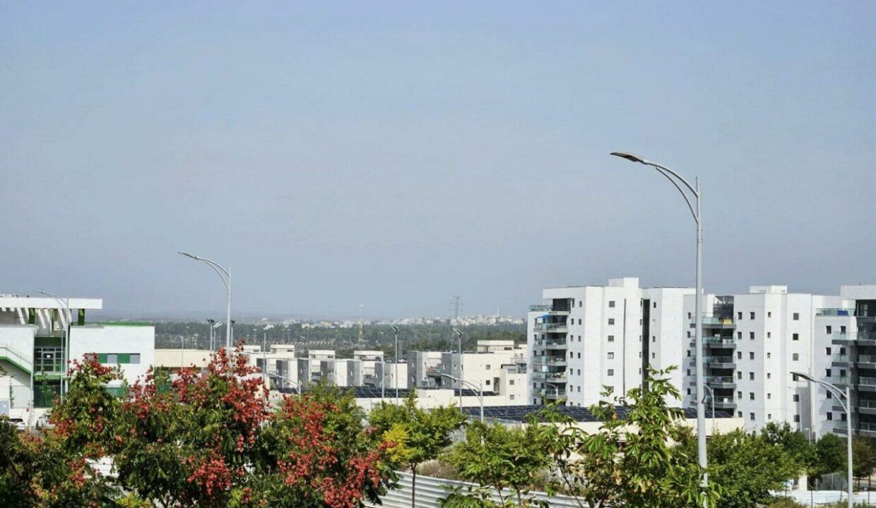 WhatsApp Image 2023-10-25 at 10.04.47 (1)