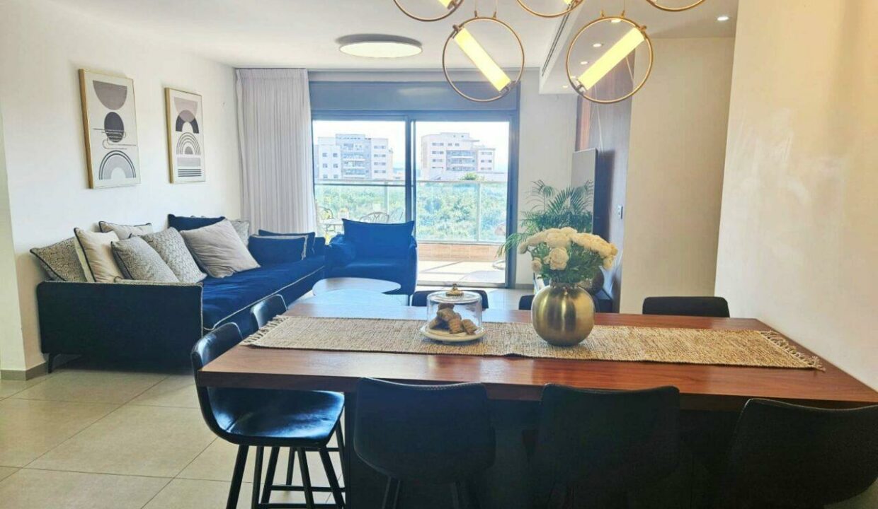 WhatsApp Image 2024-02-13 at 11.07.30 (1)