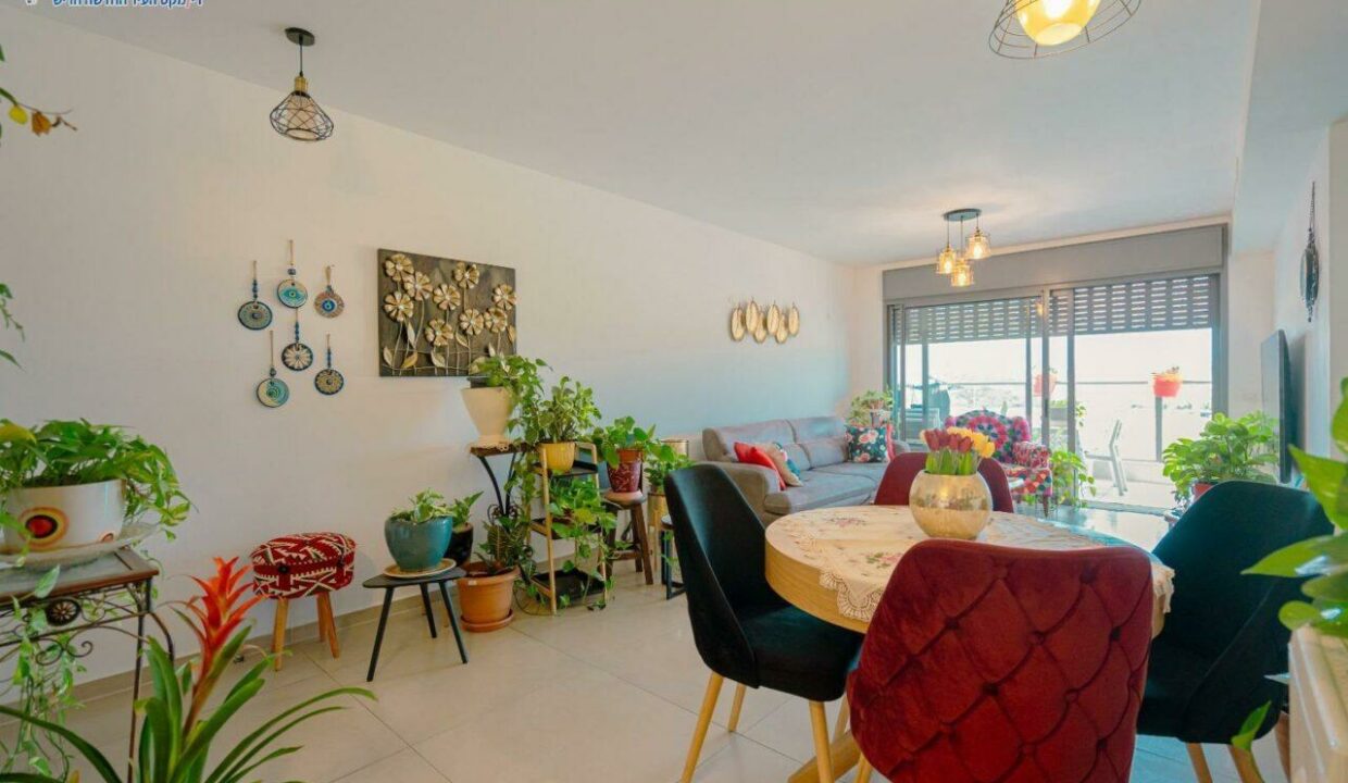 WhatsApp Image 2024-05-26 at 16.47.42 (2)