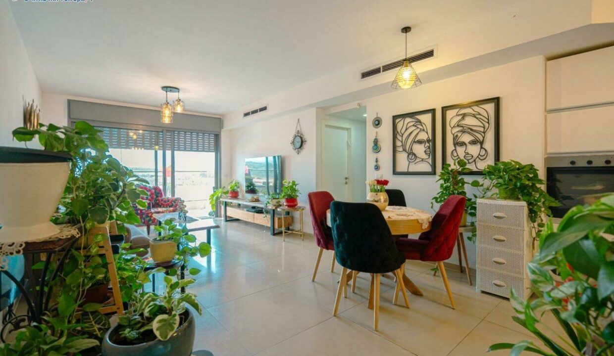 WhatsApp Image 2024-05-26 at 16.47.42 (3)