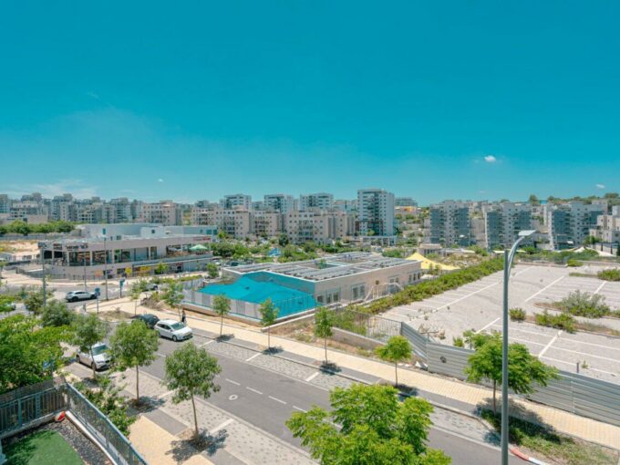 למכירה בחריש דירת 5 חדרים בשכונת אבני חן