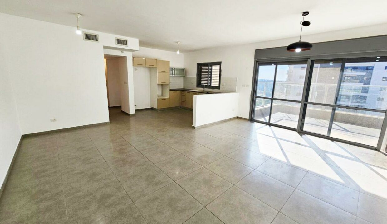 WhatsApp Image 2024-01-28 at 14.21.11 (2)