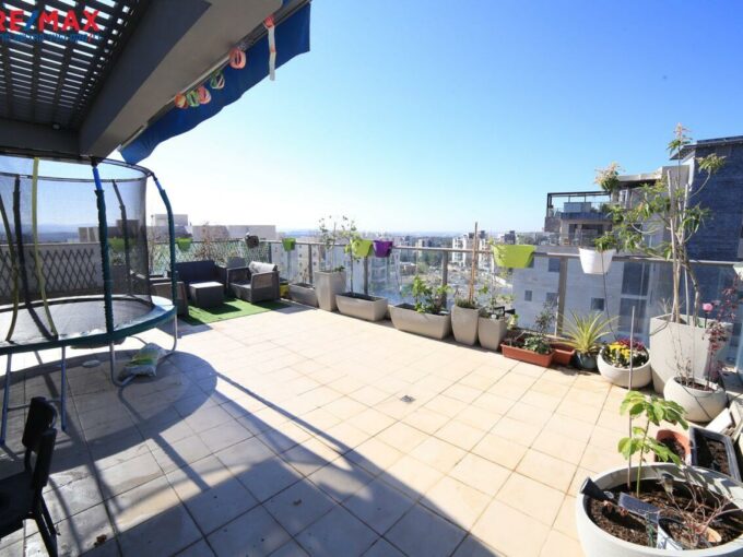 למכירה בחריש דירת 5 חדרים בשכונת החורש