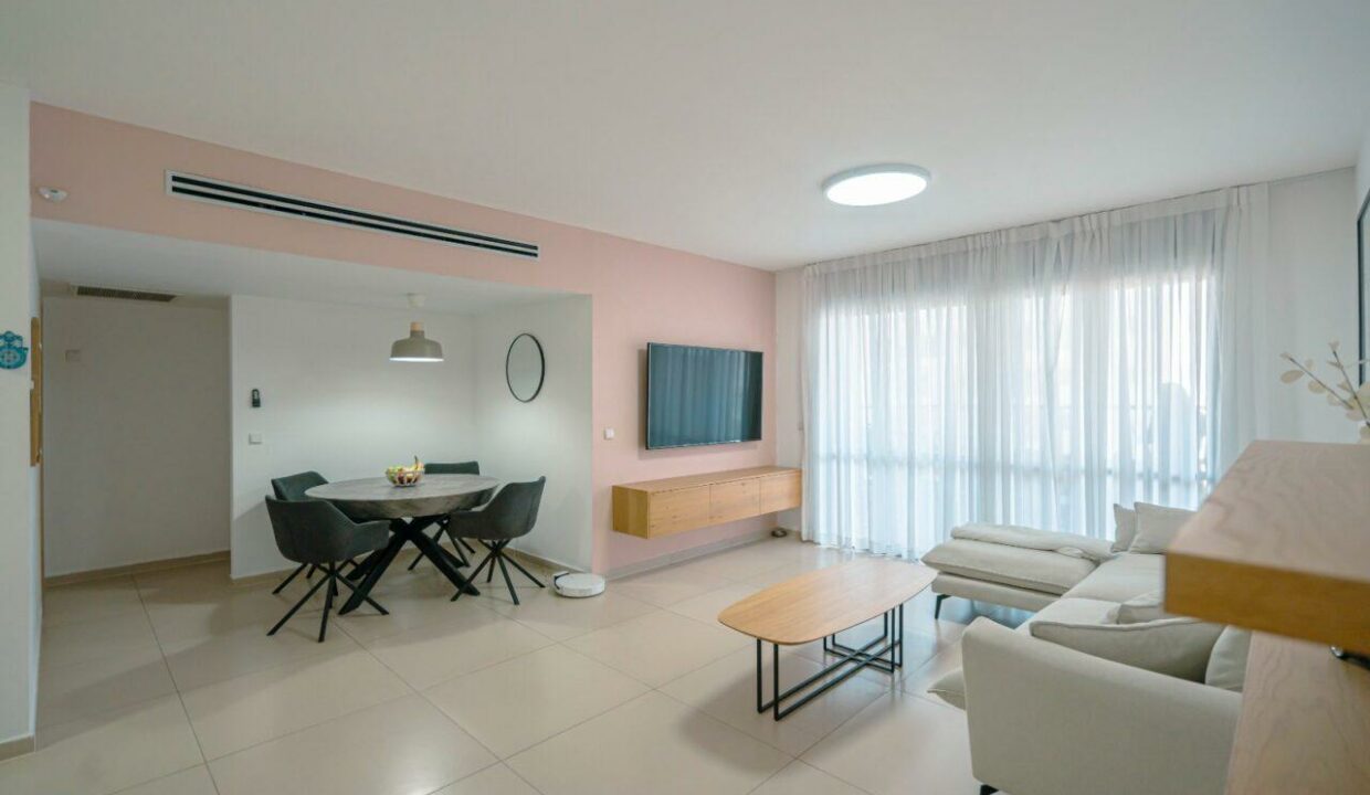 WhatsApp Image 2024-02-14 at 13.56.10