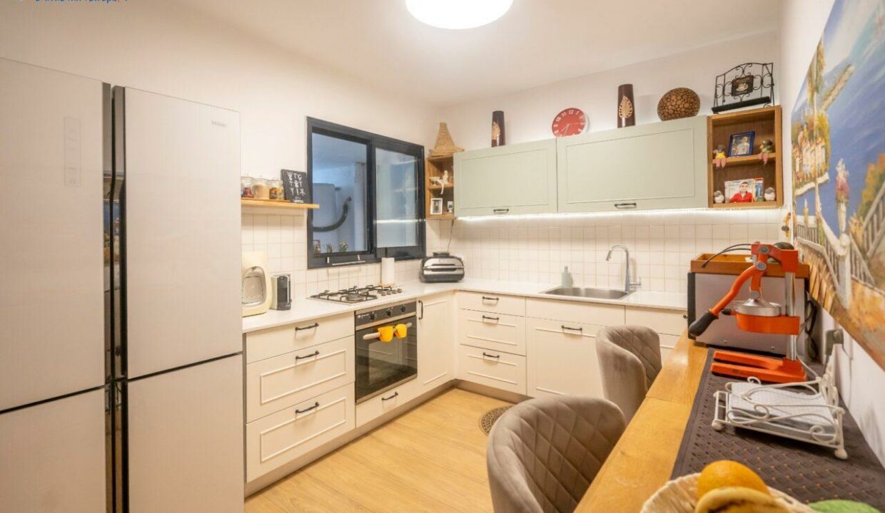 WhatsApp Image 2024-03-24 at 14.07.28 (2)