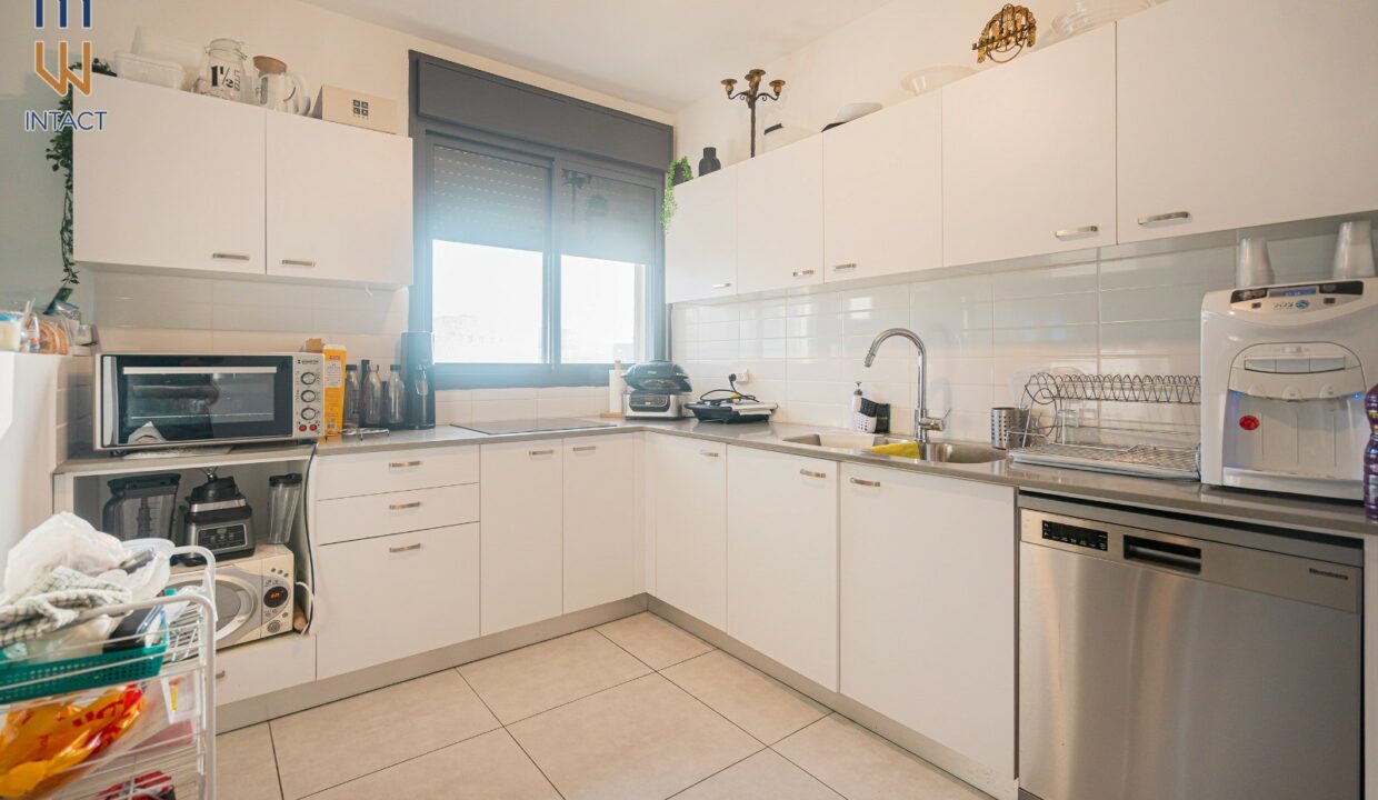 WhatsApp Image 2024-03-27 at 10.07.56 PM (4)