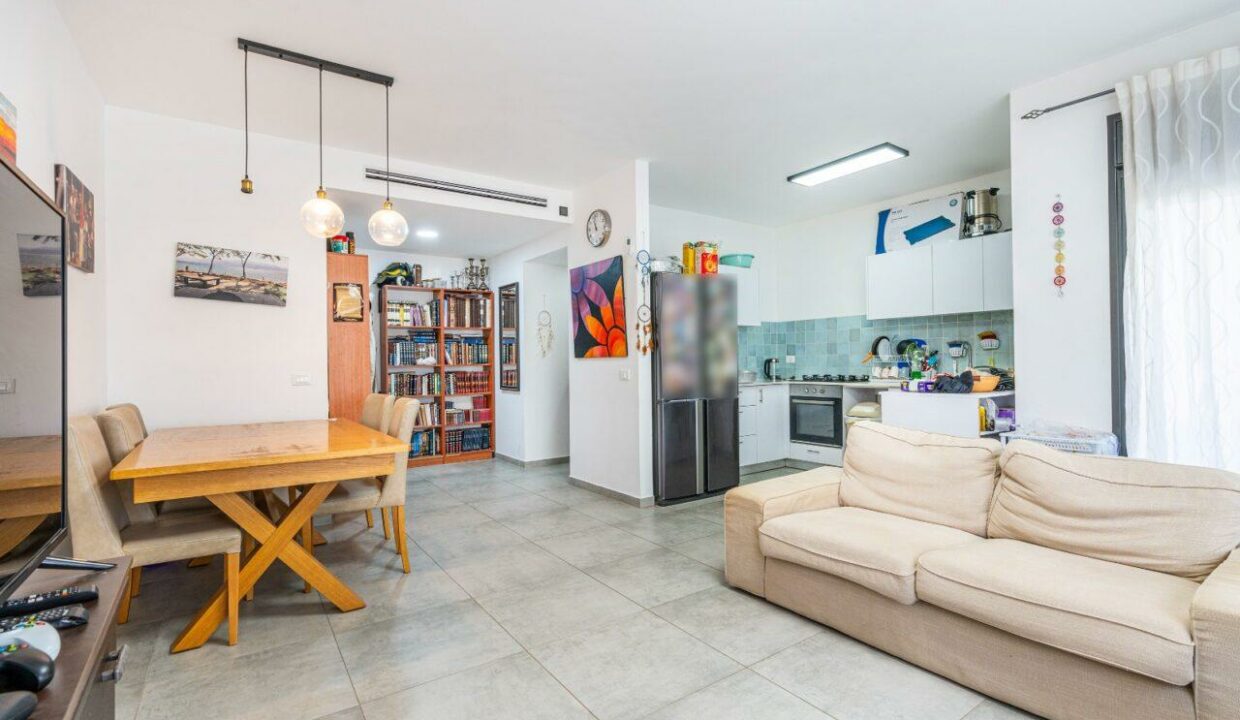 WhatsApp Image 2024-06-19 at 12.07.28 (1)