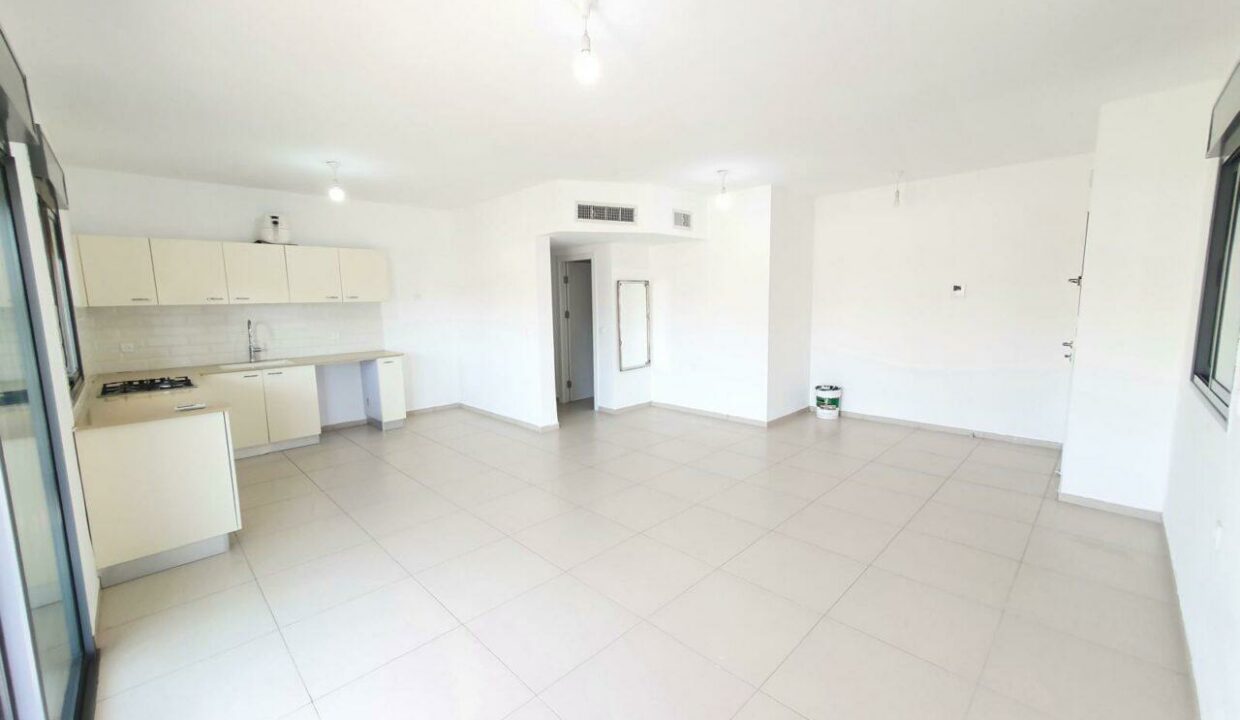 WhatsApp Image 2024-07-29 at 11.23.44 (2)