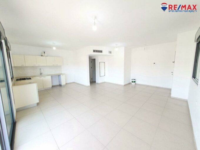 למכירה בחריש דירת 4 חדרים בשכונת החורש