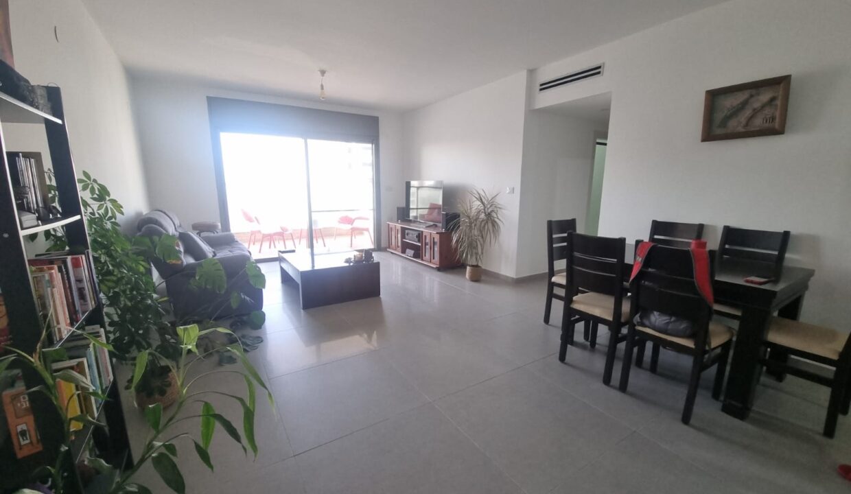 WhatsApp Image 2024-08-22 at 20.01.27 (2)