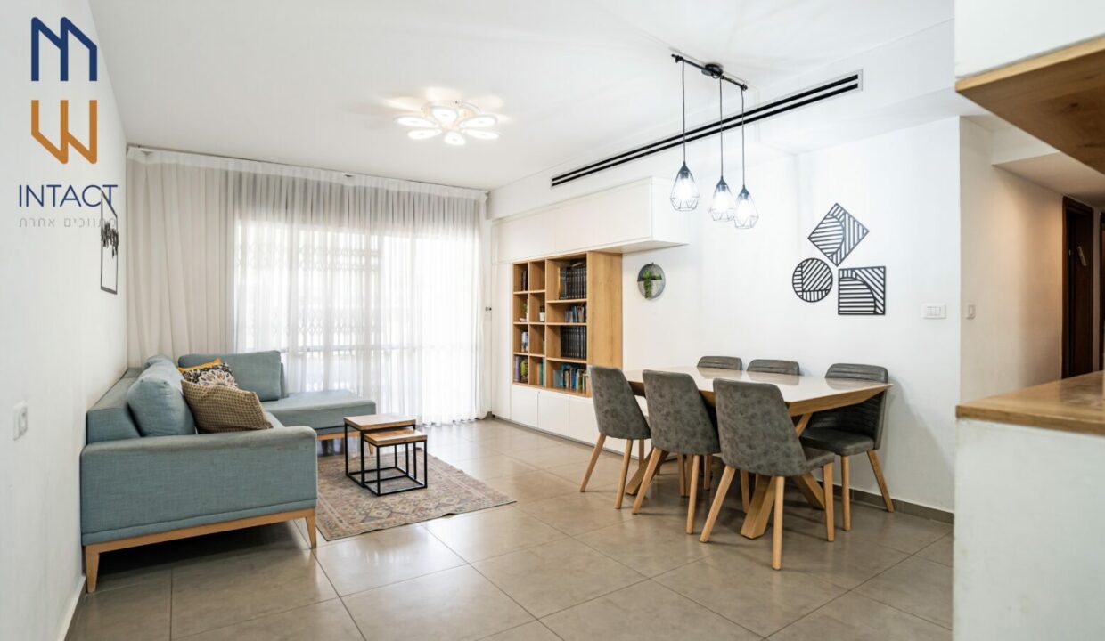 סלון ופינת אוכל