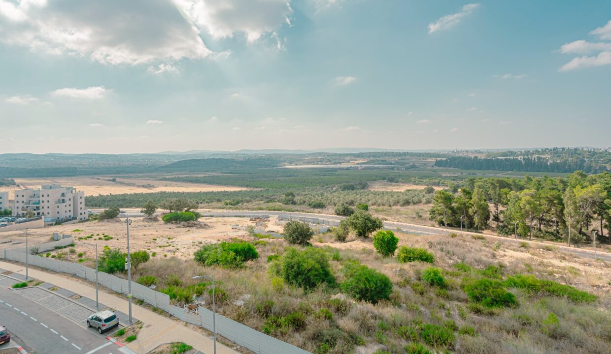 86f6c373-aafa-4a4f-9e7f-c30d6d8d8053