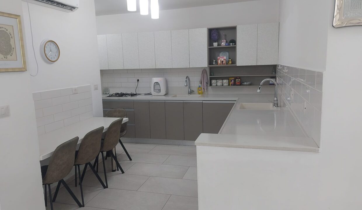 WhatsApp Image 2024-09-03 at 18.39.02 (1)