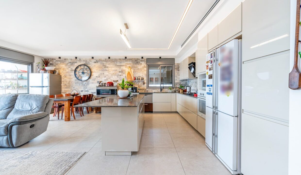 WhatsApp Image 2024-09-09 at 13.48.52