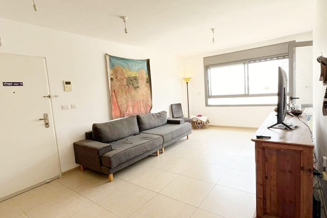 e99ee315-7a37-4874-8ed7-ad7103fa48a9