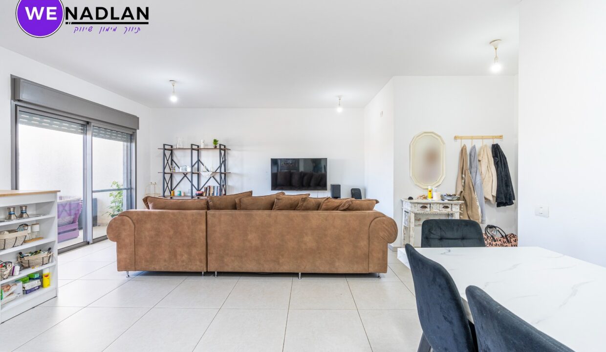 WhatsApp Image 2024-10-13 at 12.27.55 (1)