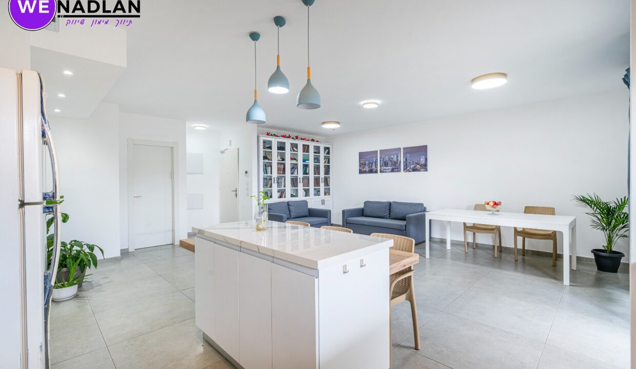 WhatsApp Image 2024-10-15 at 23.06.54 (1)