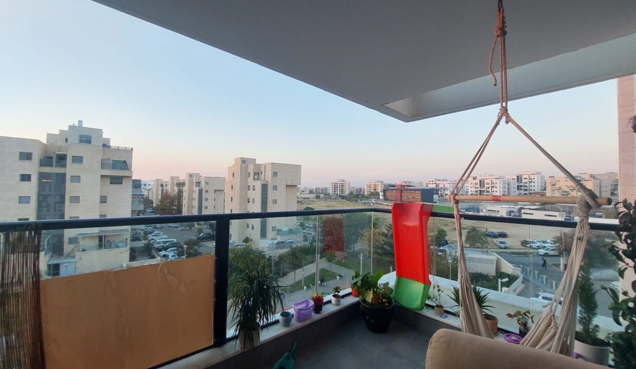 WhatsApp Image 2024-12-05 at 09.33.21_8cb4fd9a