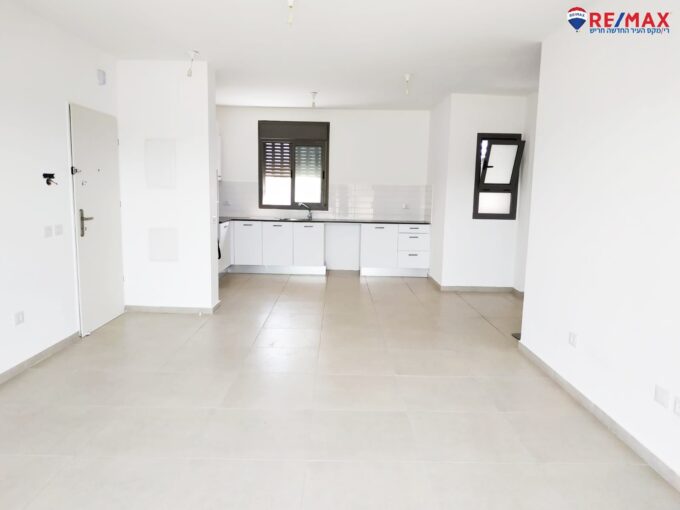 למכירה בחריש דירת 5 חדרים בשכונת אבני חן