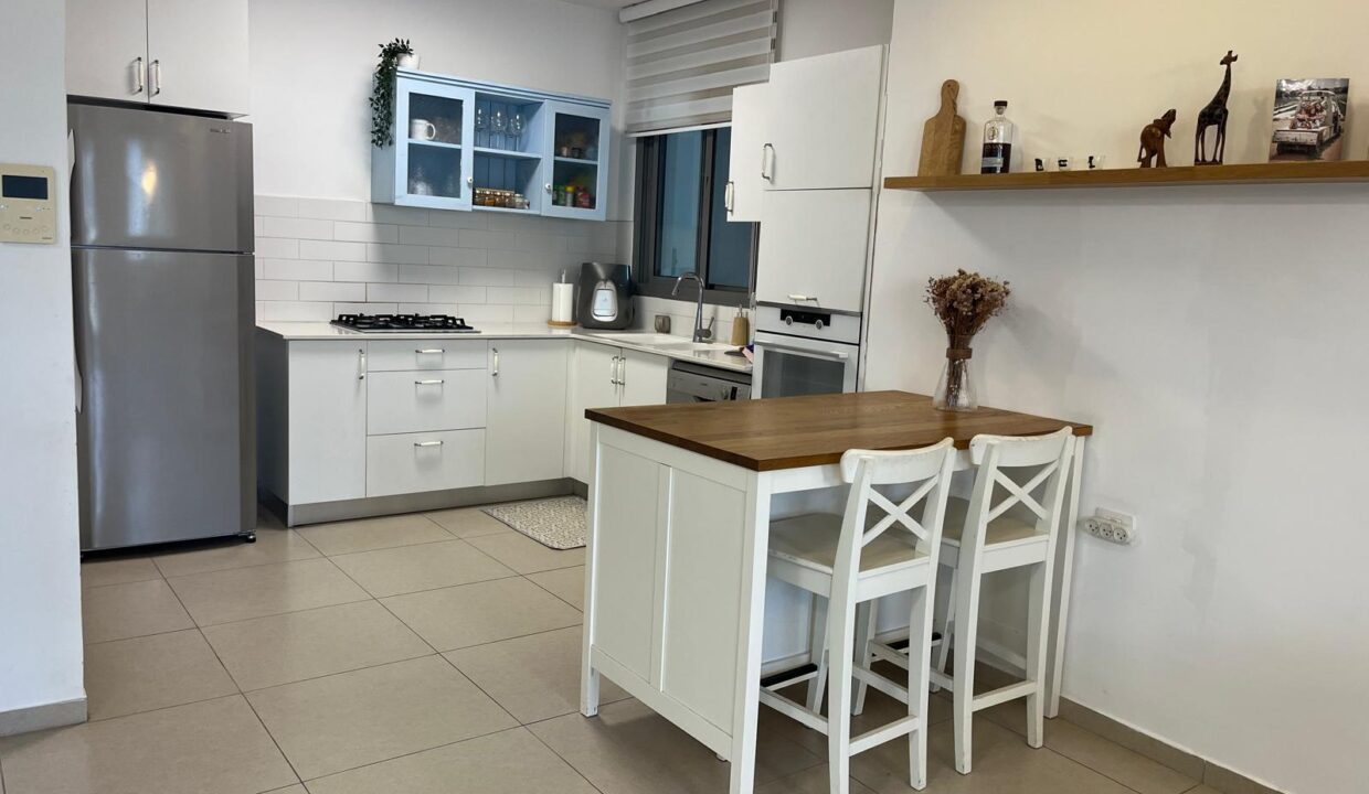 WhatsApp Image 2024-12-15 at 21.08.48 (2)