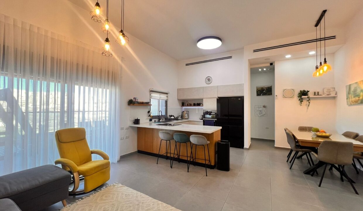 WhatsApp Image 2024-12-16 at 15.04.34