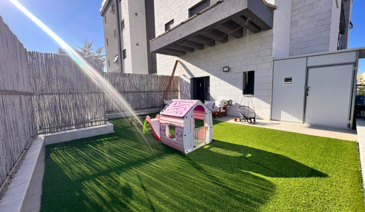 WhatsApp Image 2024-12-16 at 15.04.36