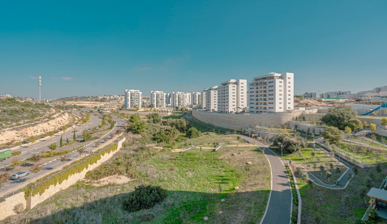 WhatsApp Image 2024-12-22 at 14.14.32