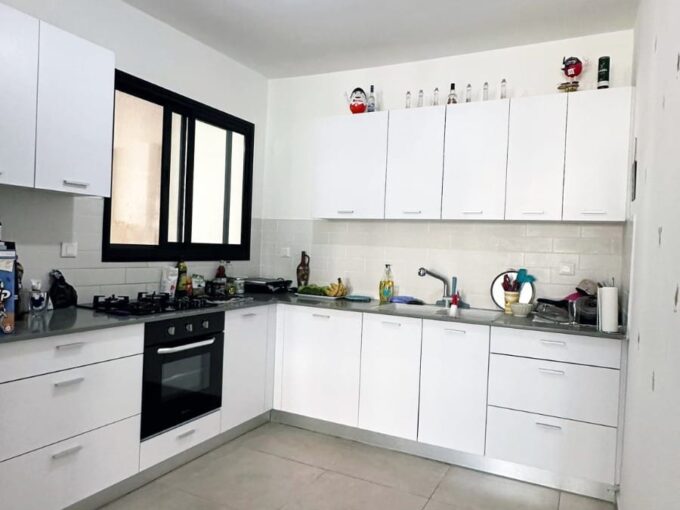 למכירה בחריש דירת 4 חדרים בשכונת החורש