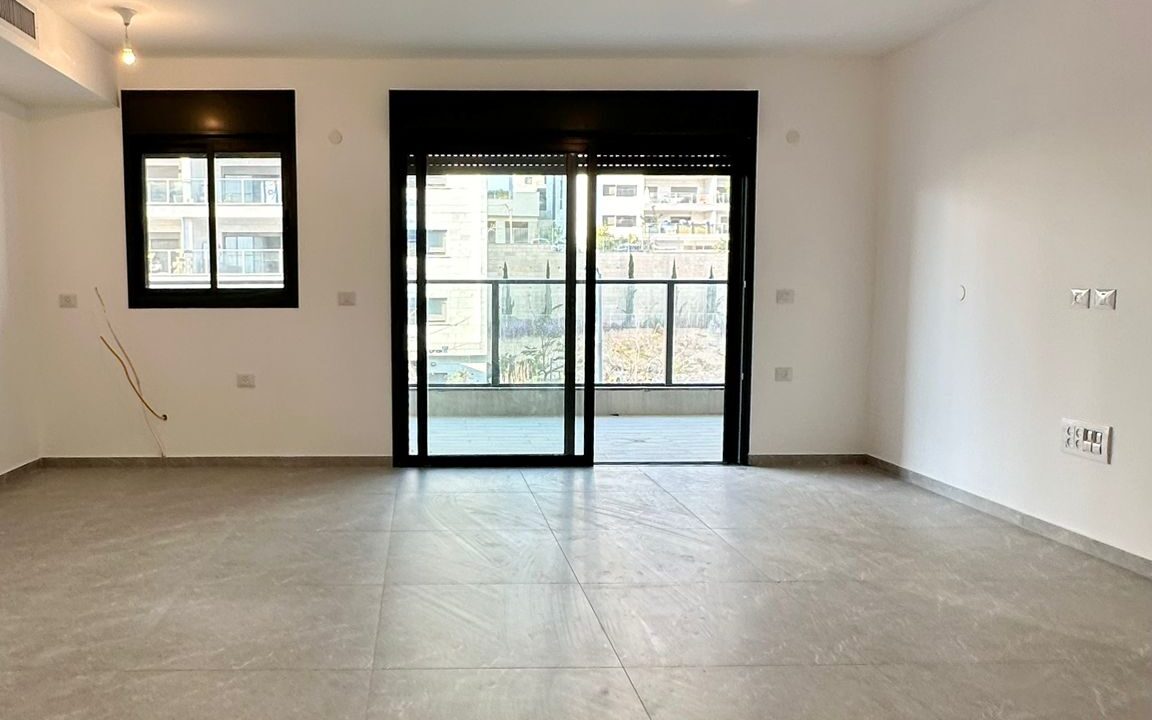 WhatsApp Image 2025-02-02 at 19.47.08 (1)