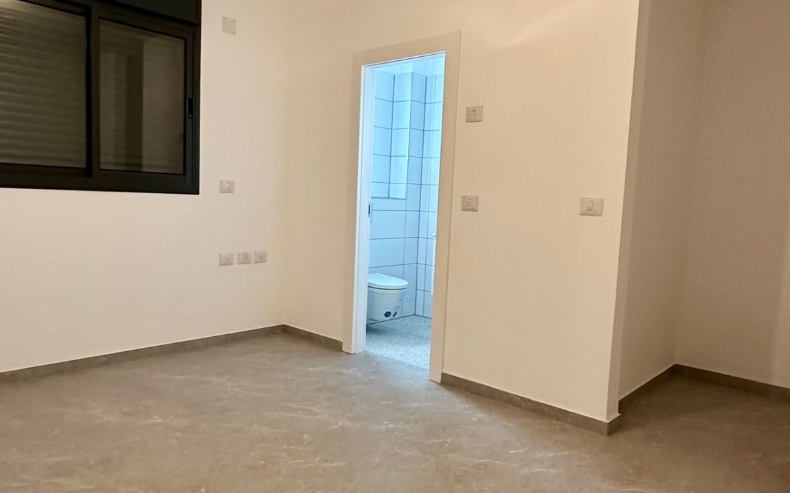 WhatsApp Image 2025-02-02 at 19.47.09