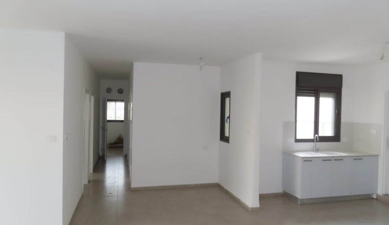 WhatsApp Image 2025-02-04 at 15.14.47 (1)