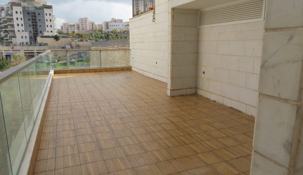 WhatsApp Image 2025-02-04 at 15.18.37