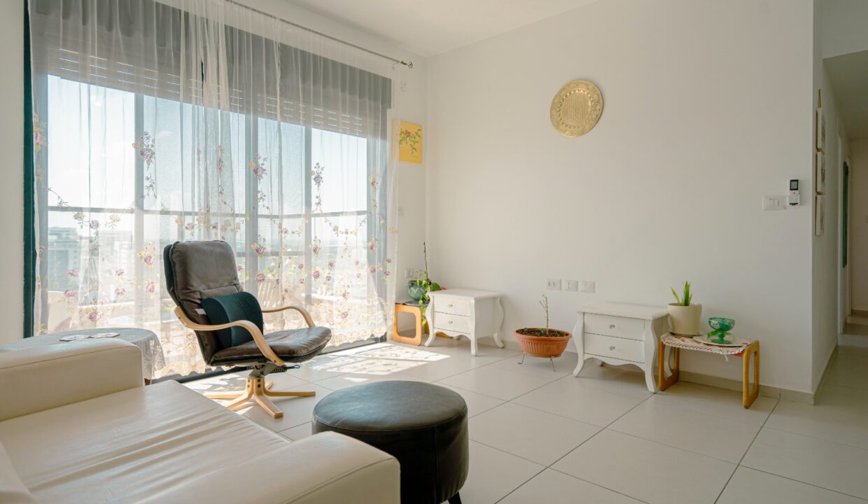 WhatsApp Image 2025-02-05 at 10.47.42