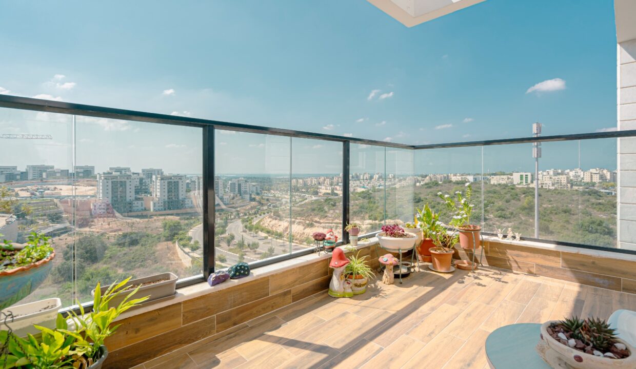 WhatsApp Image 2025-02-05 at 10.47.43 (2)