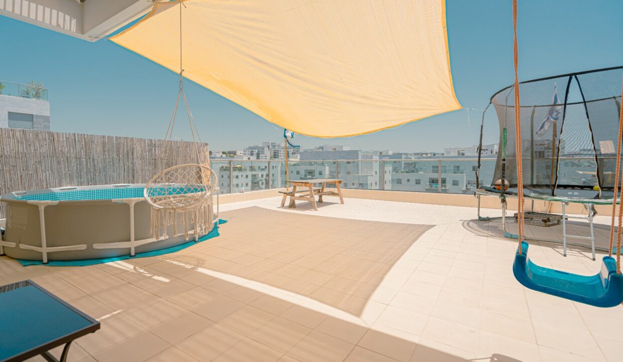 WhatsApp Image 2025-03-30 at 15.03.21 (1)