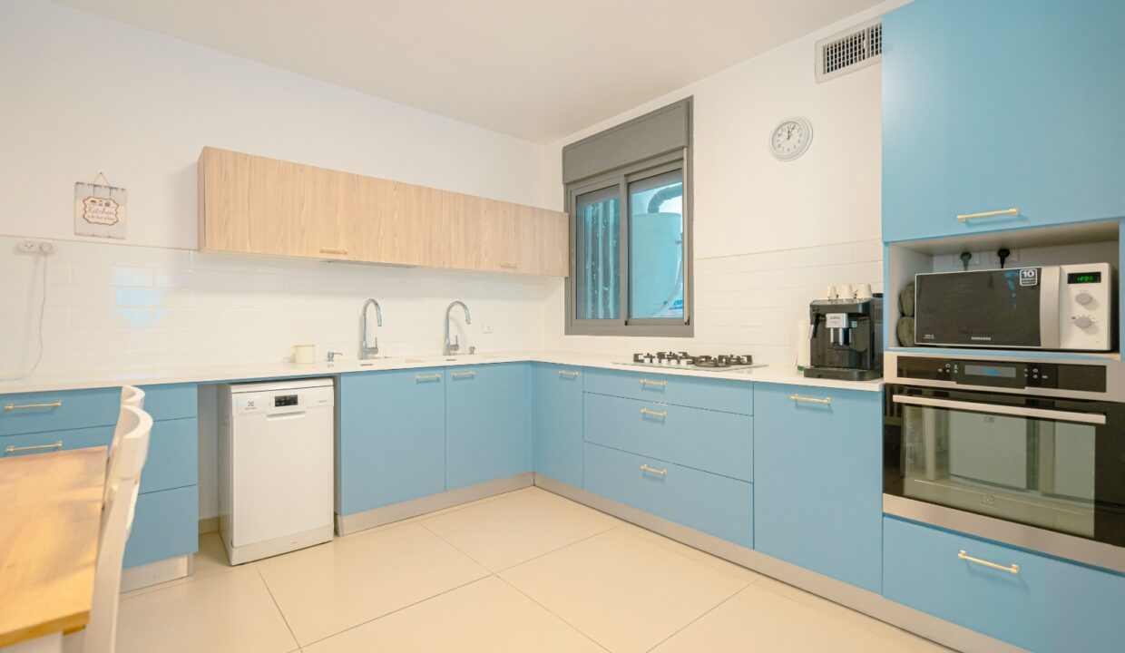 WhatsApp Image 2025-03-30 at 15.03.21