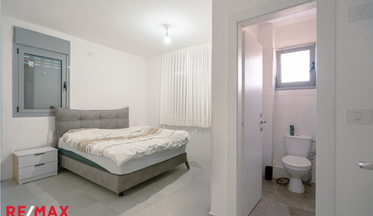 WhatsApp Image 2025-04-23 at 10.04.37 (1)