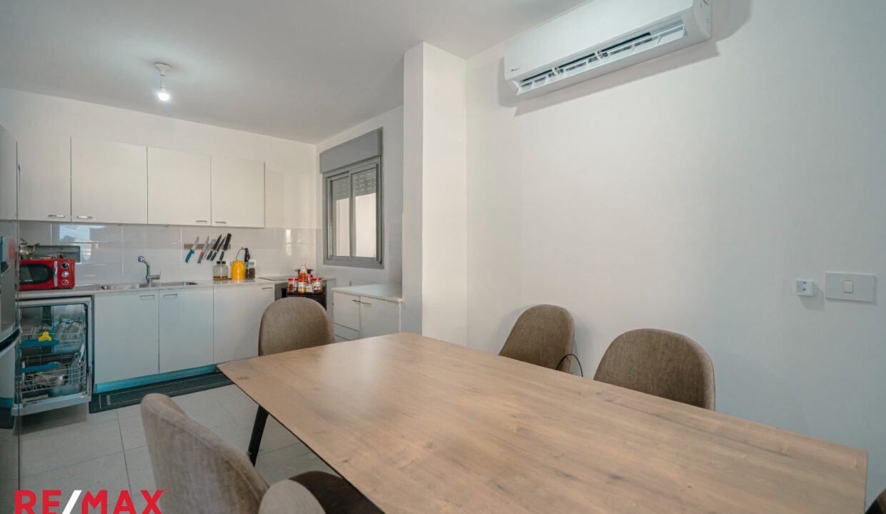 WhatsApp Image 2025-04-23 at 10.04.37