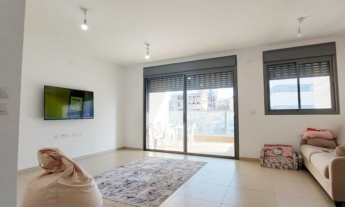 WhatsApp Image 2025-04-23 at 10.45.50 (1)