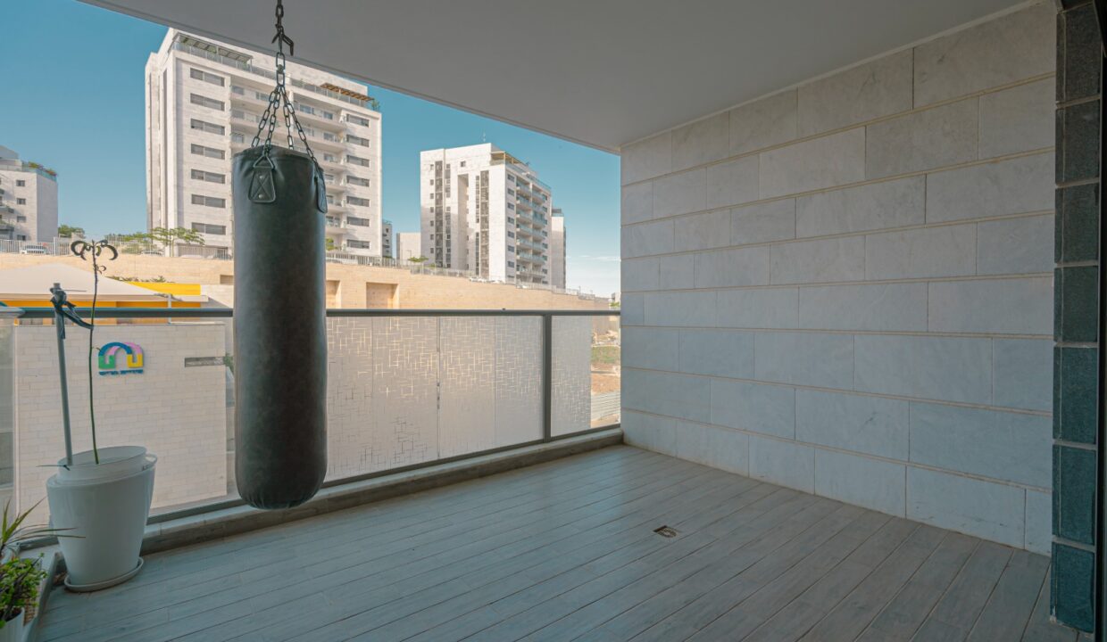 WhatsApp Image 2025-04-24 at 11.14.47 (1)