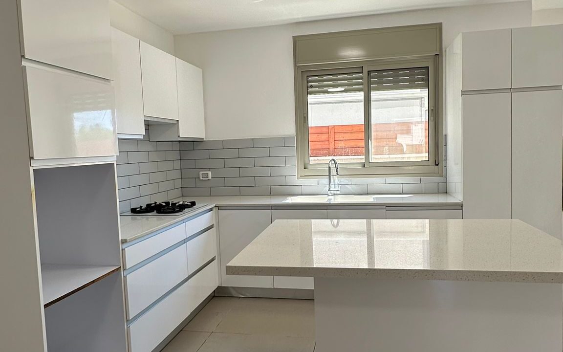 WhatsApp Image 2025-05-08 at 11.54.45