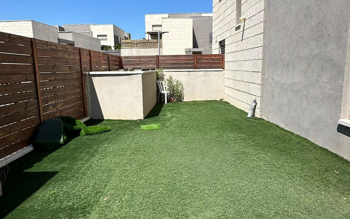 WhatsApp Image 2025-05-08 at 11.54.45 (2)