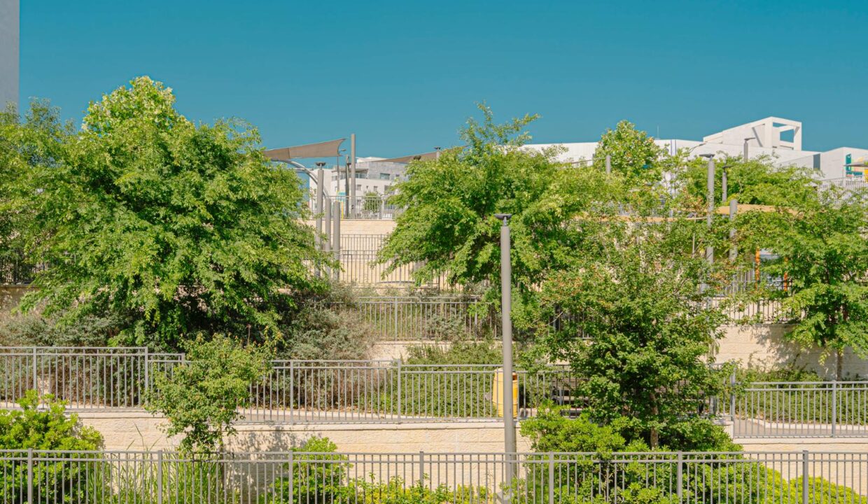 WhatsApp Image 2025-05-08 at 14.34.47 (1)