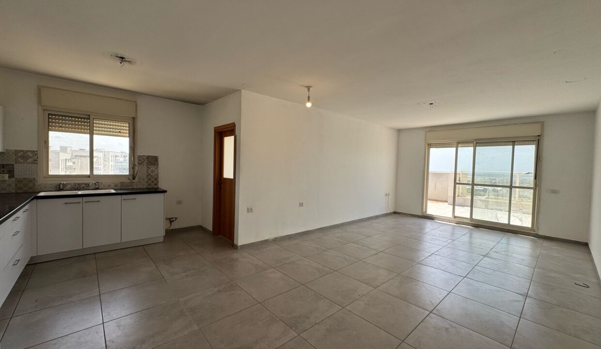 WhatsApp Image 2025-05-09 at 12.30.54 (2)