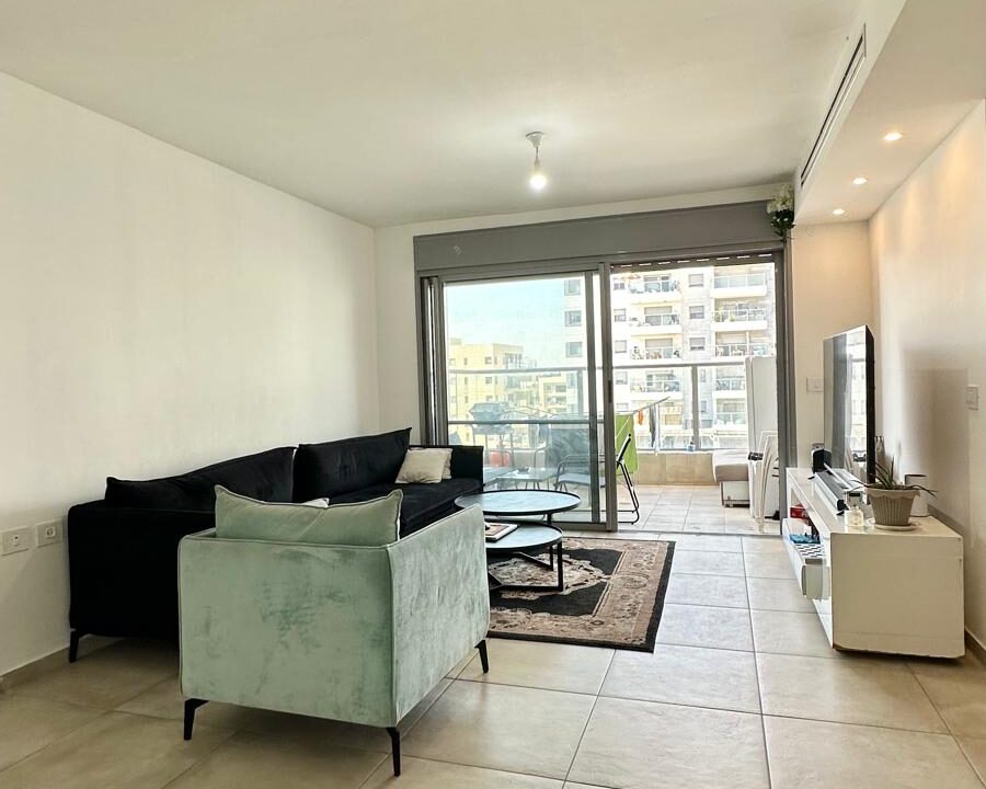 WhatsApp Image 2025-05-12 at 19.10.05