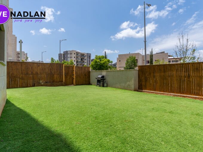 למכירה בחריש דירת 5 חדרים בשכונת אבני חן קבלן חריש המאוחדת