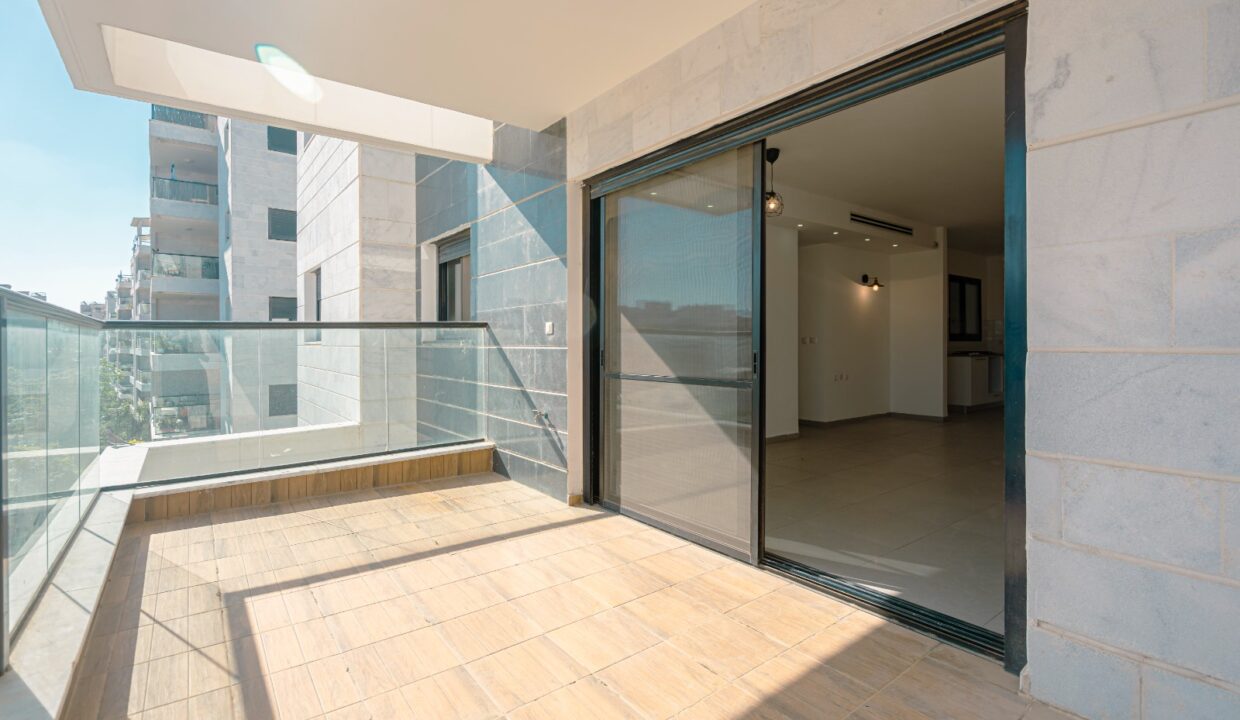 WhatsApp Image 2025-05-16 at 10.02.18 (1)