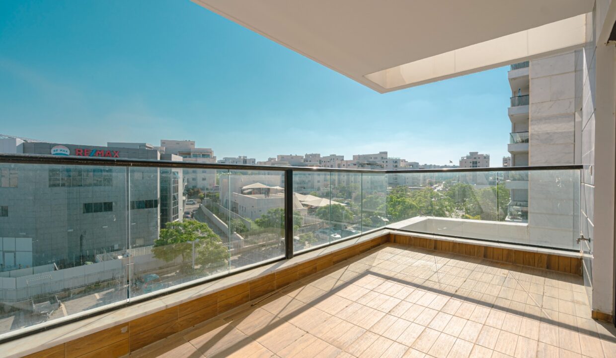 WhatsApp Image 2025-05-16 at 10.02.18