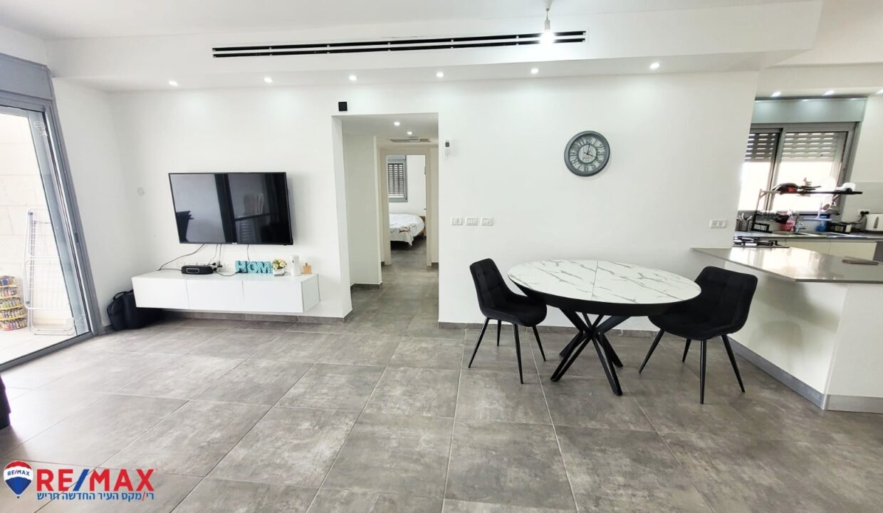 WhatsApp Image 2025-05-25 at 15.30.51