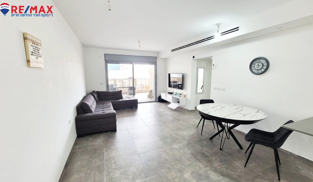 WhatsApp Image 2025-05-25 at 15.30.51 (2)